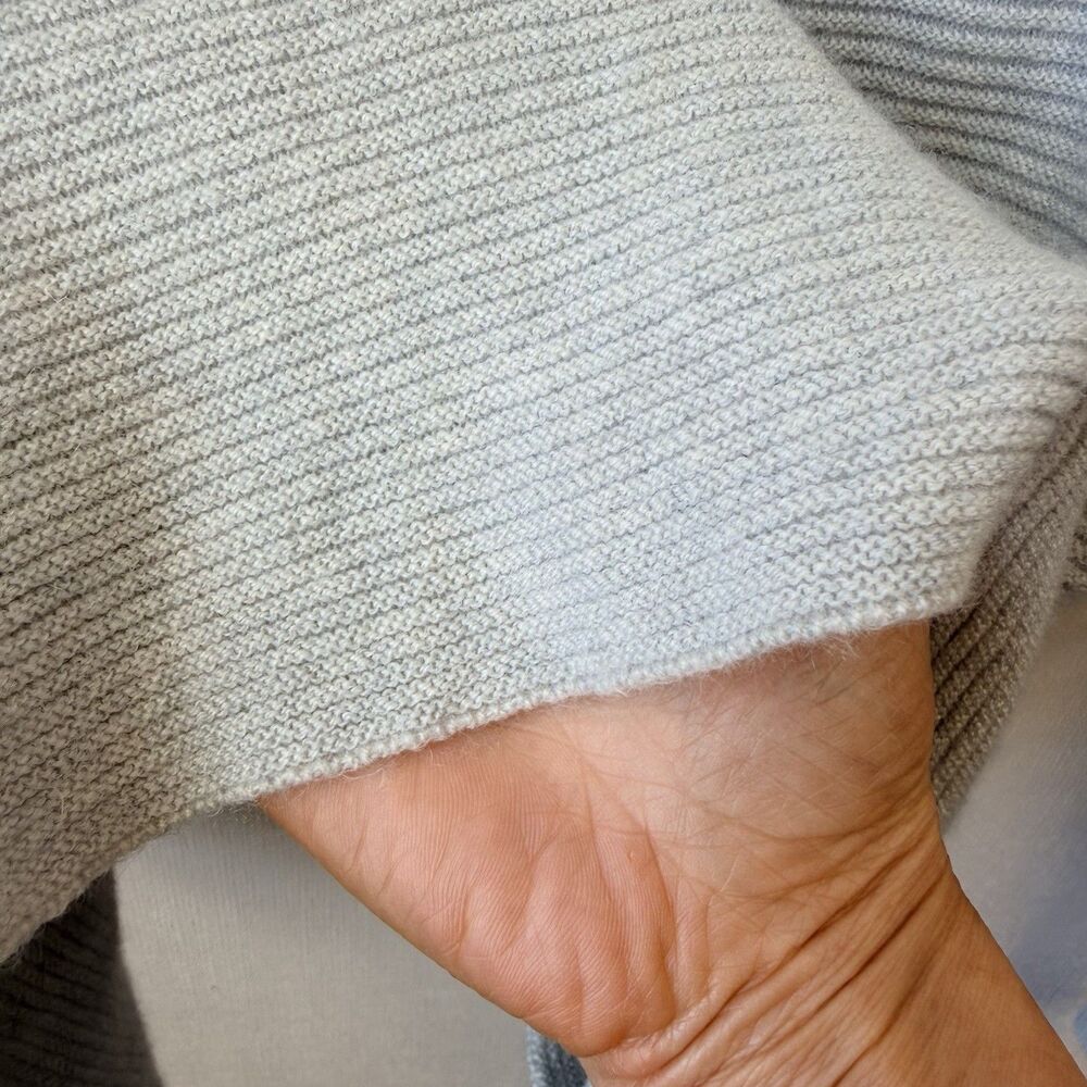 Eileen Fisher Made In Italy Sweater M Light Gray Knit Wool/Cashmere Feel EUC - Picture 6 of 10